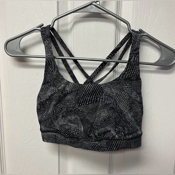 Lululemon Energy Bra *Medium Support, B–D Cup - Sz 4 - Picture 3 of 5
